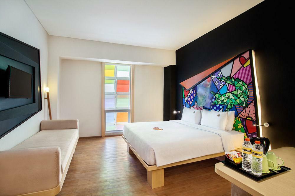 Maxonehotels.Com At Tidar Surabaya Exterior foto